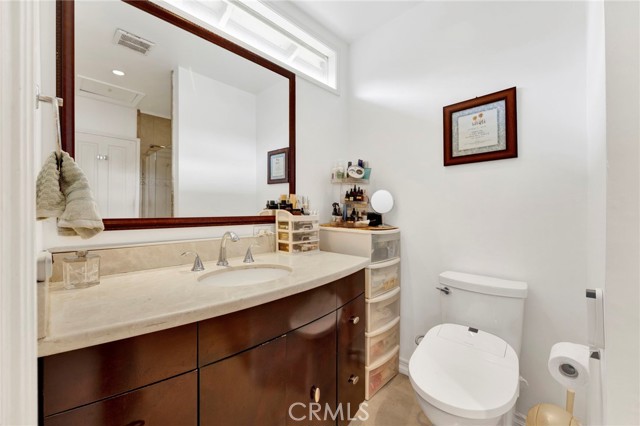 3398 Floyd, Los Angeles CA: https://media.crmls.org/medias/b7b7f136-7bea-4f82-8c2b-60c723d2465d.jpg