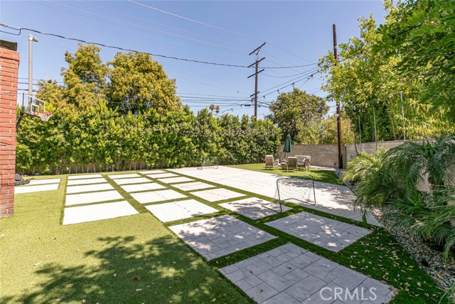 Detail Gallery Image 36 of 43 For 18033 Duncan St, Encino,  CA 91316 - 3 Beds | 2 Baths