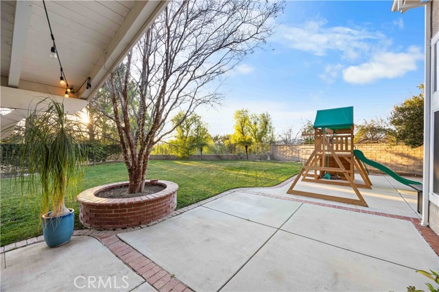 Detail Gallery Image 32 of 38 For 27503 Wellsley Way, Valencia,  CA 91354 - 4 Beds | 3 Baths