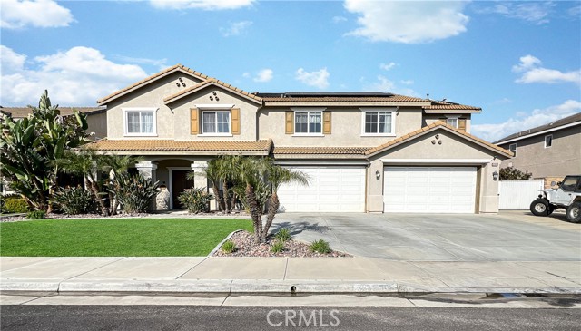 Detail Gallery Image 2 of 50 For 32831 Charismatic Cir, Menifee,  CA 92584 - 7 Beds | 4/1 Baths