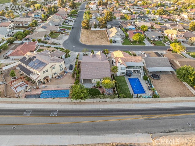 17795 Sunburst Road, Victorville CA: https://media.crmls.org/medias/b7b922dd-f8df-4aed-9b84-36f882fc3bf6.jpg