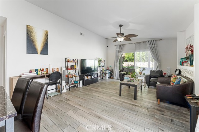 Image 11 of 25 For 3862 Ravenswood Drive