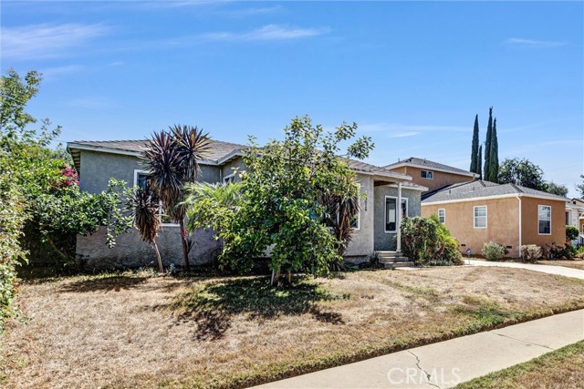 18026 Duncan Street, Encino CA: https://media.crmls.org/medias/b7b9d304-b74f-4012-829d-4f9fd9d1b141.jpg