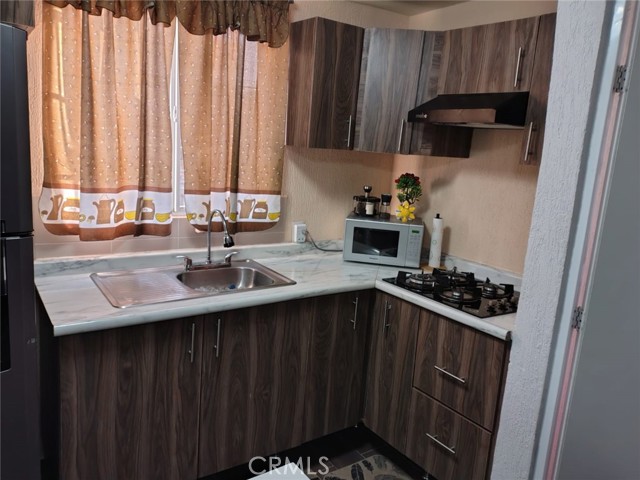 Detail Gallery Image 6 of 14 For 300 Calle Valle De Drino 6a,  –,  – 45665 - 2 Beds | 1 Baths