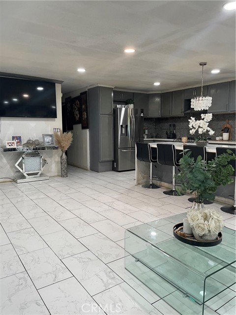7161 Bobbie Ave, Winton CA: https://media.crmls.org/medias/b7baaece-bf9a-4cff-aa0f-6f5feeb942e2.jpg