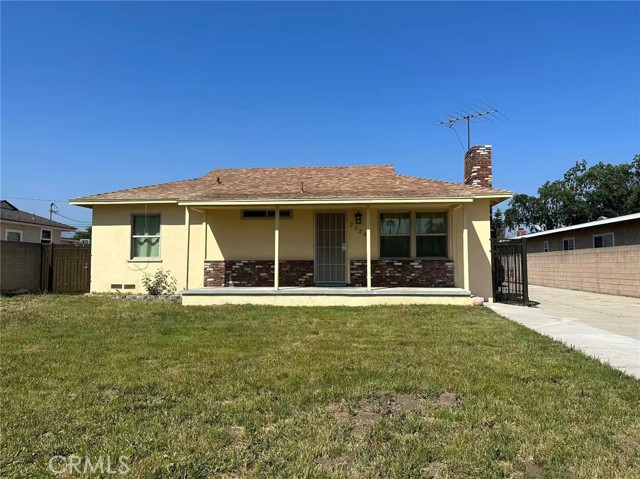 2323 W Cedarwood