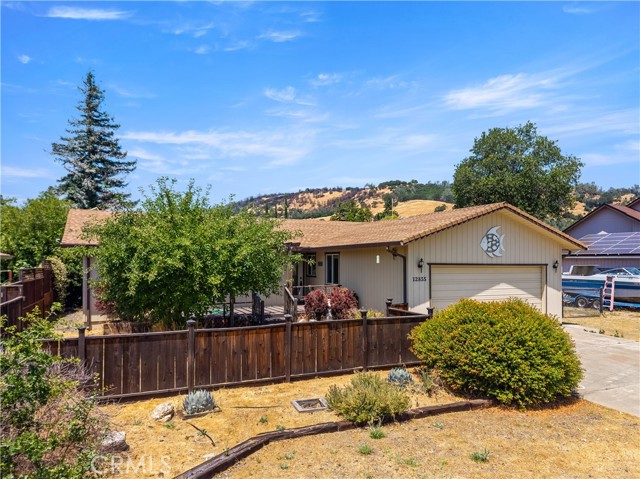 12855 Island Circle, Clearlake Oaks CA: https://media.crmls.org/medias/b7bb6868-8b28-40a8-b88f-8426a77f699f.jpg