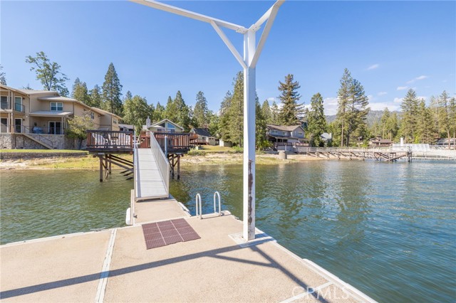 Detail Gallery Image 3 of 72 For 39127 Poplar, Bass Lake,  CA 93604 - 4 Beds | 3 Baths