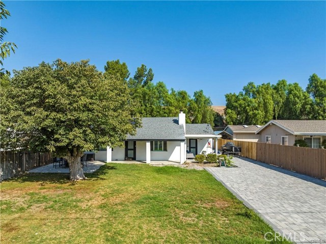 Detail Gallery Image 1 of 7 For 4321 Apricot Rd, Simi Valley,  CA 93063 - 3 Beds | 2 Baths