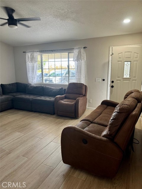 12810 East Avenue X photo 52