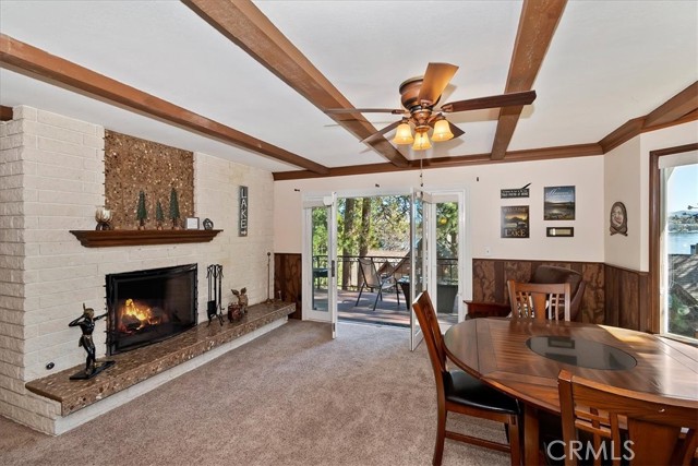 Detail Gallery Image 17 of 49 For 28065 Peninsula, Lake Arrowhead,  CA 92352 - 4 Beds | 3/1 Baths