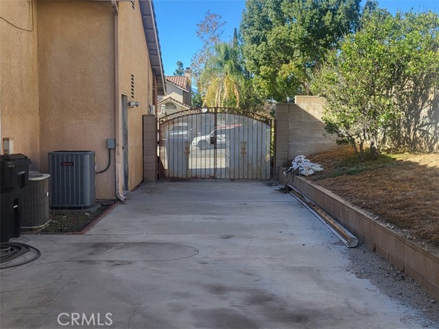 Detail Gallery Image 10 of 12 For 6783 N Chason Way, San Bernardino,  CA 92407 - 4 Beds | 3 Baths