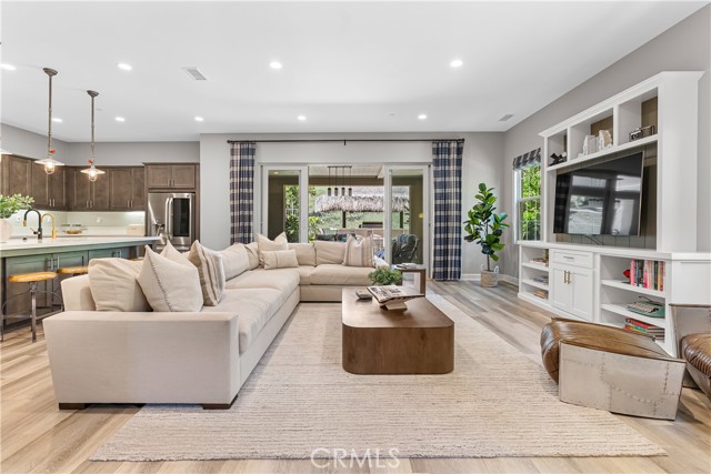 Detail Gallery Image 9 of 75 For 20 Entonar Rd, Rancho Mission Viejo,  CA 92694 - 4 Beds | 4/1 Baths