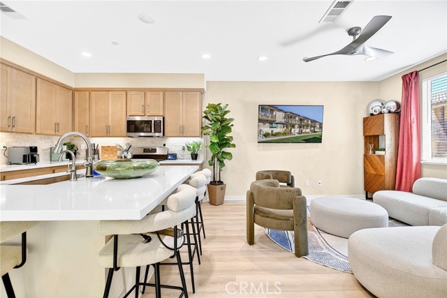 Detail Gallery Image 8 of 42 For 39400 Corvina Ln, Temecula,  CA 92591 - 2 Beds | 2/1 Baths