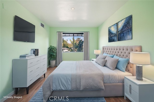 Detail Gallery Image 6 of 22 For 7254 Vassar Ave #303,  Canoga Park,  CA 91303 - 2 Beds | 2 Baths