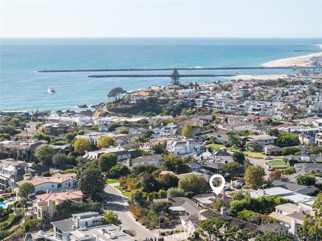 Detail Gallery Image 44 of 50 For 327 Driftwood Rd, Corona Del Mar,  CA 92625 - 4 Beds | 3 Baths