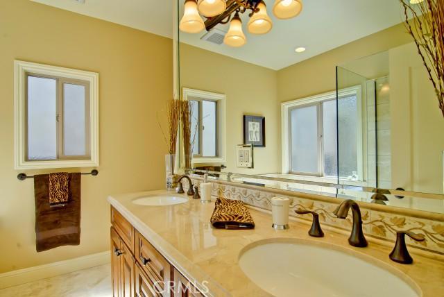 123 Guadalupe, Redondo Beach, California 90277, 4 Bedrooms Bedrooms, ,2 BathroomsBathrooms,Residential,Sold,Guadalupe,S11058570