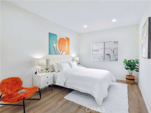 Detail Gallery Image 32 of 45 For 7320 Balboa Bld, Lake Balboa,  CA 91406 - 2 Beds | 2 Baths