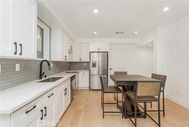 Detail Gallery Image 7 of 7 For 2450 1/2 Boulder St, Los Angeles,  CA 90033 - 3 Beds | 2/1 Baths