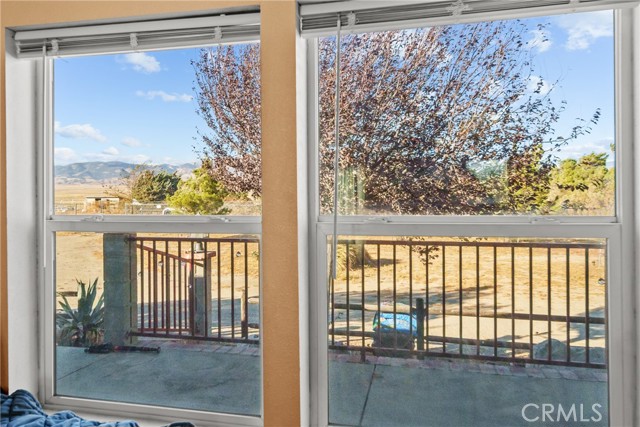 Detail Gallery Image 10 of 39 For 25926 W Avenue B4, Lancaster,  CA 93536 - 3 Beds | 2 Baths