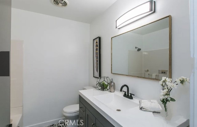 Detail Gallery Image 6 of 30 For 1172 E Rice Ranch Rd #101, 102,  Santa Maria,  CA 93455 - 7 Beds | 4 Baths