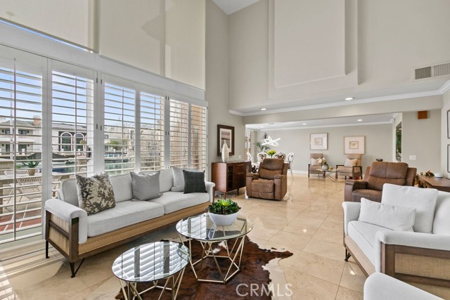 Detail Gallery Image 8 of 45 For 16712 Baruna, Huntington Beach,  CA 92649 - 4 Beds | 3/1 Baths