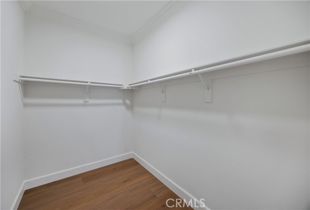 9 Whitford, Irvine CA: https://media.crmls.org/medias/b7bf5a3d-b769-4e32-a79b-8ead60c7e0aa.jpg