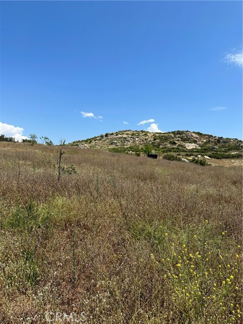 Detail Gallery Image 12 of 17 For 69 Rocky Knoll Rd, Hemet,  CA 92544 - – Beds | – Baths