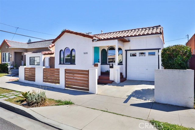 Detail Gallery Image 1 of 41 For 1610 E 61st St, Long Beach,  CA 90805 - 3 Beds | 2 Baths