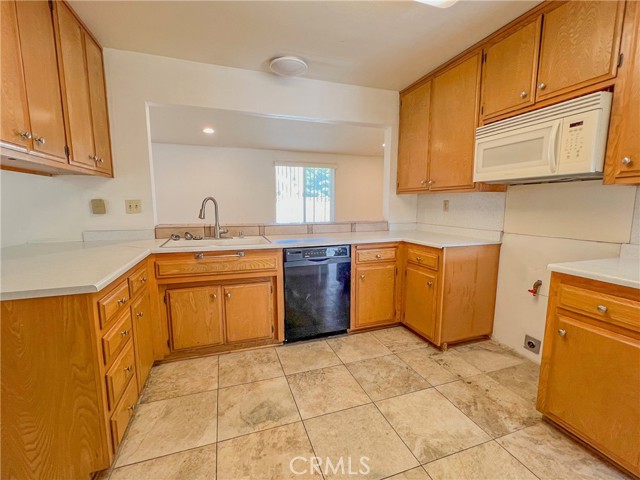 Detail Gallery Image 11 of 28 For 285 Brandon Way, Hemet,  CA 92545 - 2 Beds | 2 Baths