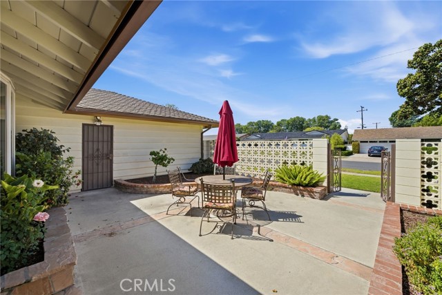 Detail Gallery Image 8 of 50 For 1841 N Lincoln, Orange,  CA 92865 - 5 Beds | 3 Baths