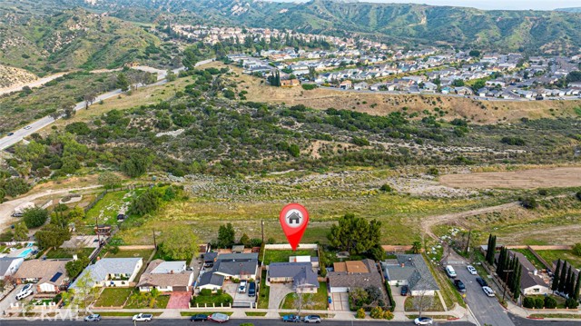 Detail Gallery Image 6 of 43 For 12518 Tibbetts St, Sylmar,  CA 91342 - 3 Beds | 2 Baths