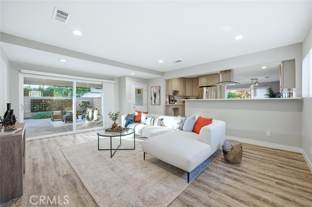 Detail Gallery Image 21 of 48 For 5990 E El Paseo, Long Beach,  CA 90815 - 3 Beds | 2 Baths