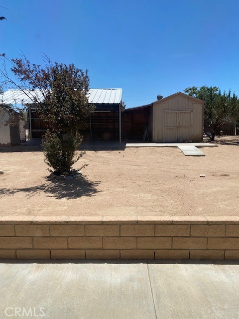 15805 Muscatel Street, Hesperia CA: https://media.crmls.org/medias/b7c39a8e-0756-4392-bd10-56a0e68d1b96.jpg