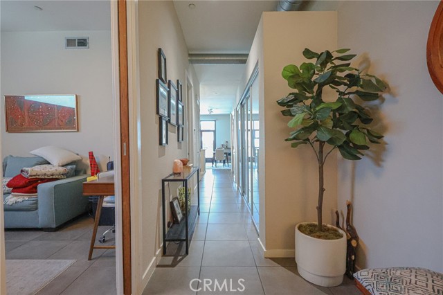 Detail Gallery Image 4 of 75 For 133 the Promenade #334,  Long Beach,  CA 90802 - 1 Beds | 1 Baths