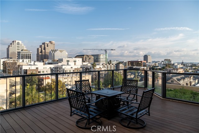 Detail Gallery Image 34 of 57 For 343 Pioneer Dr #504,  Glendale,  CA 91203 - 3 Beds | 2 Baths