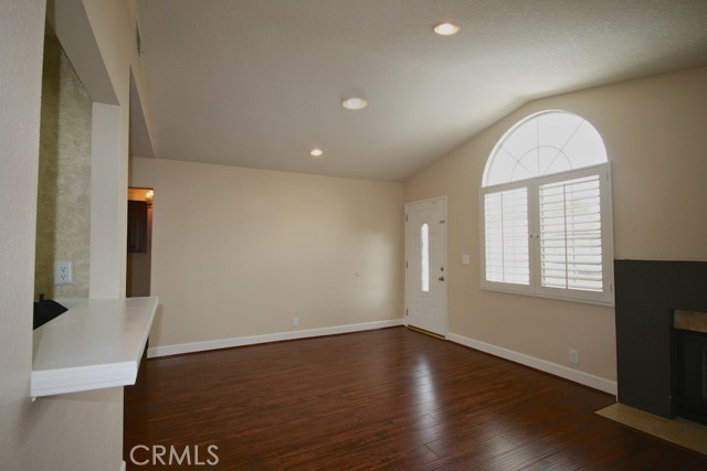 63 Gaviota, Rancho Santa Margarita CA: https://media.crmls.org/medias/b7c457cd-1c6b-4425-ade0-7b74c3f7ba15.jpg