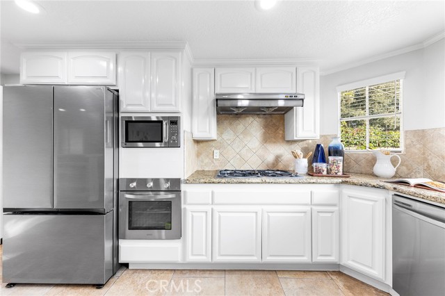338 Laurel Avenue, Arcadia CA: https://media.crmls.org/medias/b7c49a8d-8e77-4aff-9416-a6218a9c0936.jpg