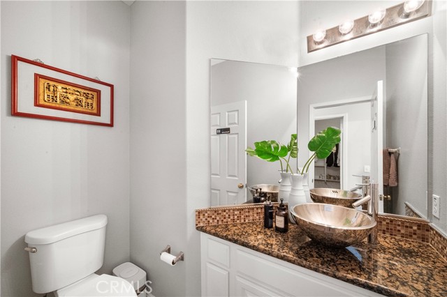 8787 Sunbird Avenue, Fountain Valley CA: https://media.crmls.org/medias/b7c599d1-c7fa-4fc8-b73d-0d9c568b4fb2.jpg