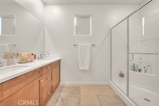 831 Wintergreen Way, Upland CA: https://media.crmls.org/medias/b7c64368-f581-48b8-9d61-e6633d41c3a4.jpg