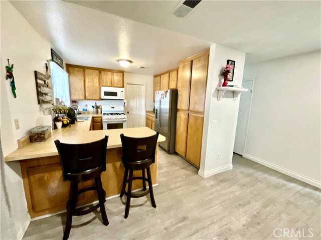 Detail Gallery Image 31 of 46 For 1078 W King St, Banning,  CA 92220 - 3 Beds | 2/1 Baths