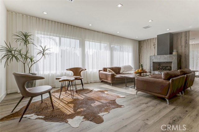 Detail Gallery Image 21 of 75 For 10555 Art St, Shadow Hills,  CA 91040 - 2 Beds | 3 Baths