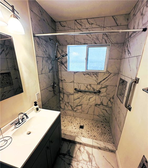 Detail Gallery Image 4 of 10 For 735 Barris, Fullerton,  CA 92832 - – Beds | – Baths