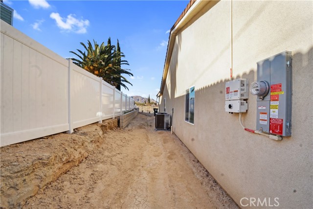 Detail Gallery Image 20 of 23 For 16277 Puesta Del Sol, Victorville,  CA 92394 - 4 Beds | 2/1 Baths