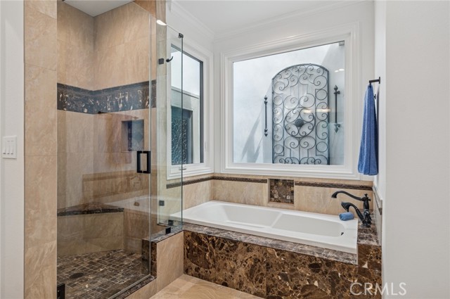 Detail Gallery Image 21 of 40 For 6 Rue Cannes, Newport Beach,  CA 92660 - 3 Beds | 2/1 Baths