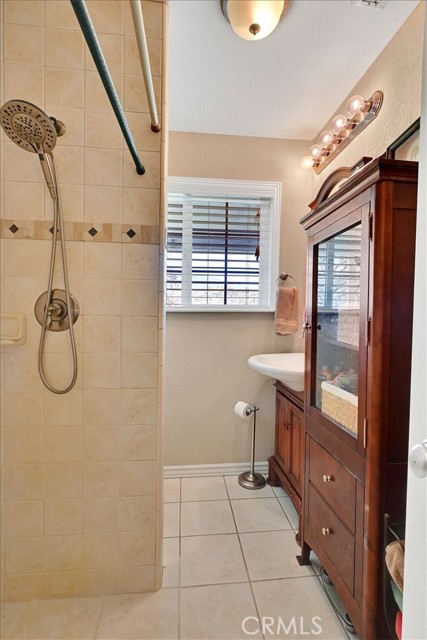 Detail Gallery Image 23 of 73 For 480 County Road 306, Elk Creek,  CA 95939 - 2 Beds | 1 Baths