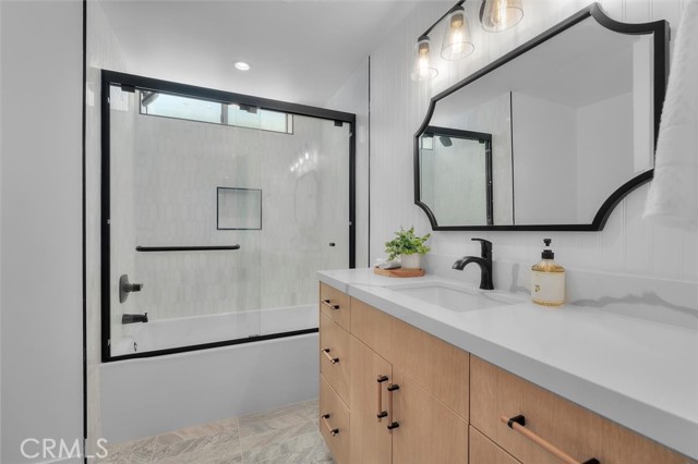 Detail Gallery Image 31 of 52 For 17481 Tramonto Dr, Pacific Palisades,  CA 90272 - 4 Beds | 3 Baths