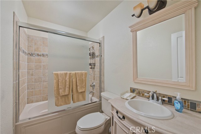 9602 Gierson, Chatsworth CA: https://media.crmls.org/medias/b7c878ae-0712-417c-9158-0911634abe38.jpg