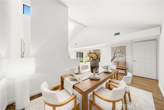 18701 Paseo Cortez, Irvine CA: https://media.crmls.org/medias/b7c89d0e-1a03-413b-8676-b29e39f1f0e0.jpg