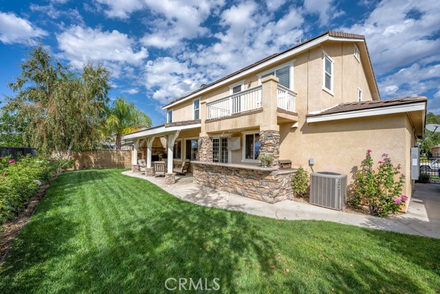 24030 Via Vizcaya, Valencia CA: https://media.crmls.org/medias/b7c93ffb-6cc7-42f6-ae1c-b256e48d7b4a.jpg